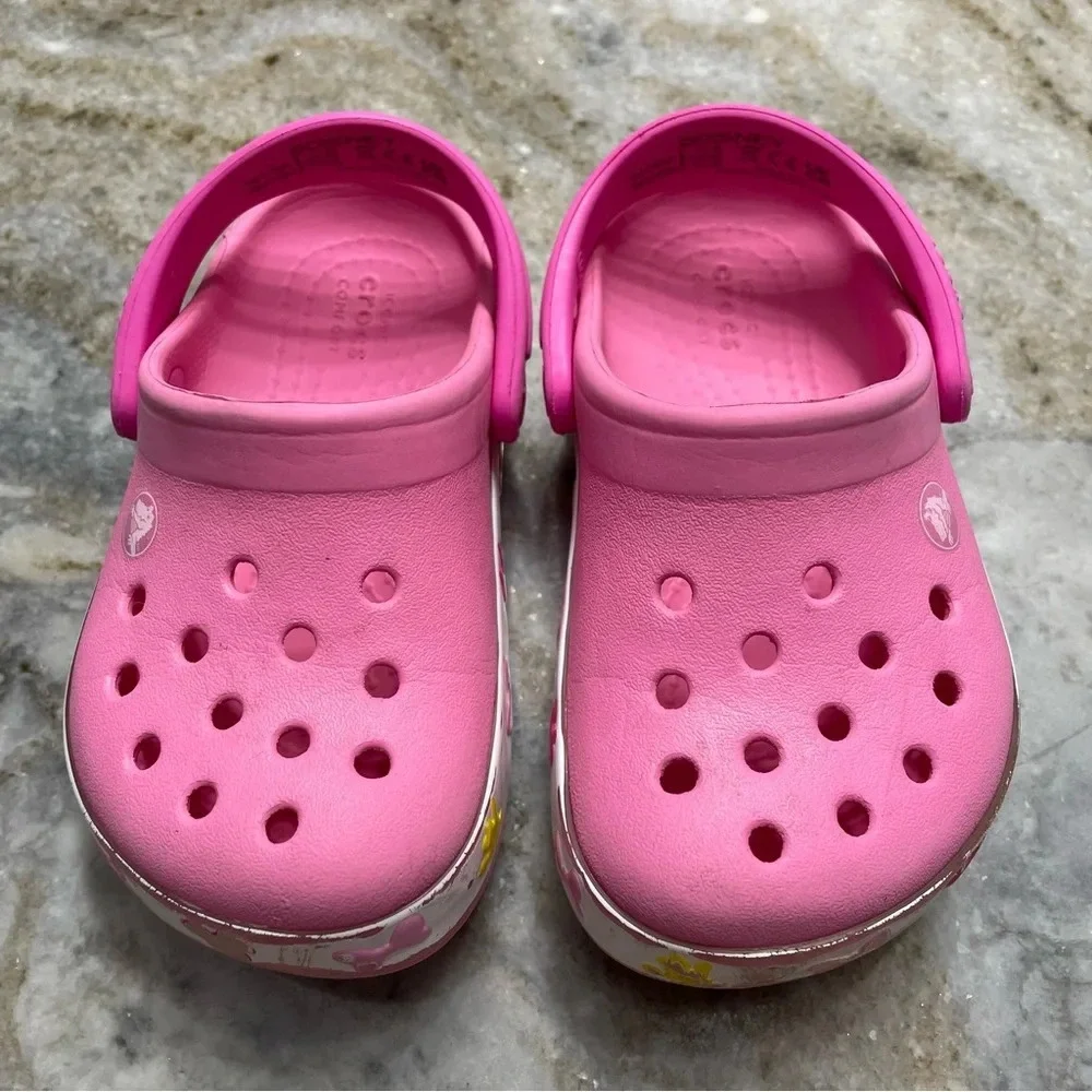 CROCS very good